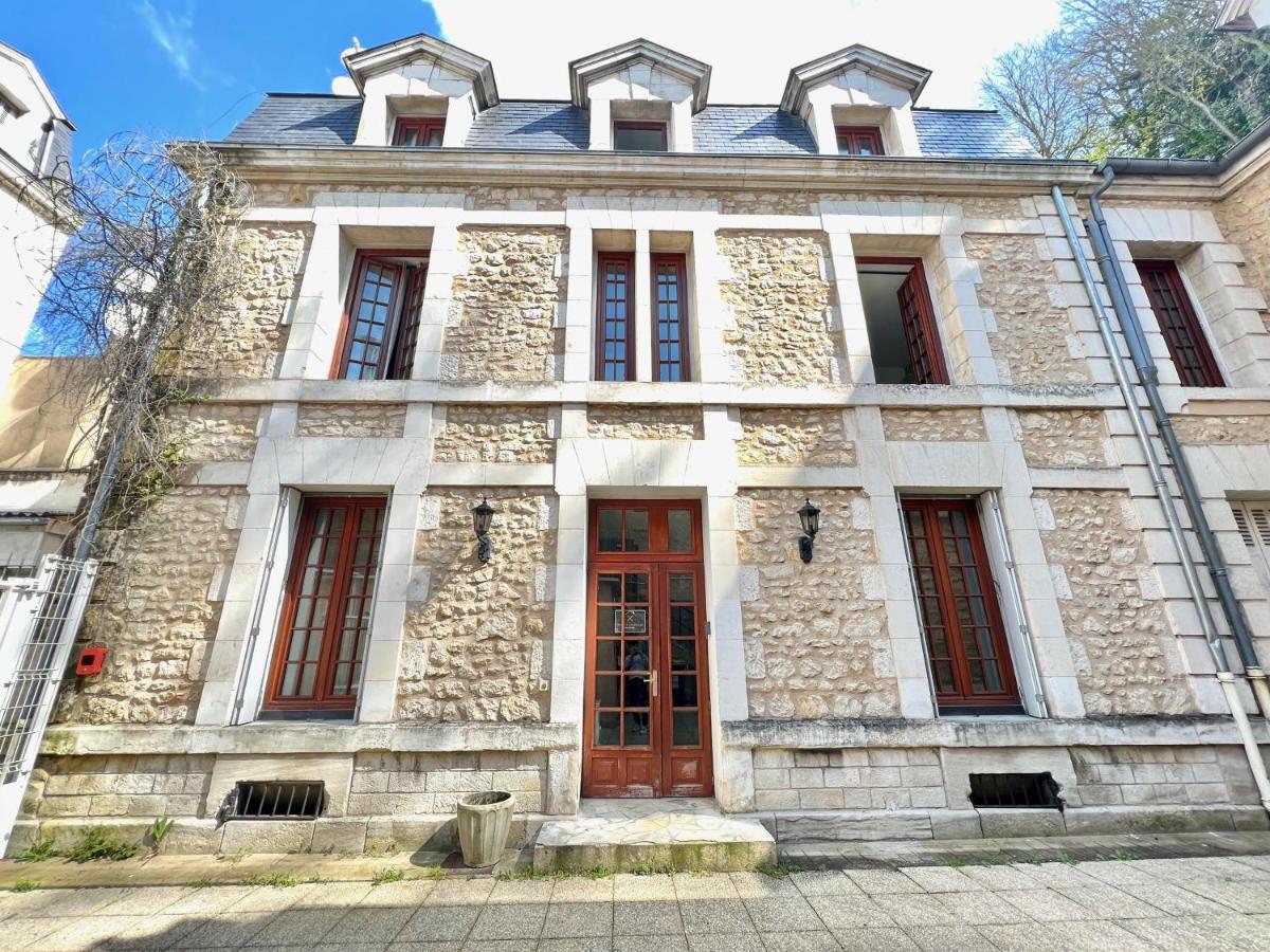 Apartmán Le Descartes, A 50M De La Gare Fibre/Tv Connecte Poitiers Exteriér fotografie